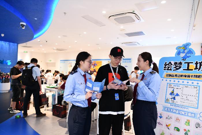 长宁区税务局靠前税费服务，助力夏日消费
