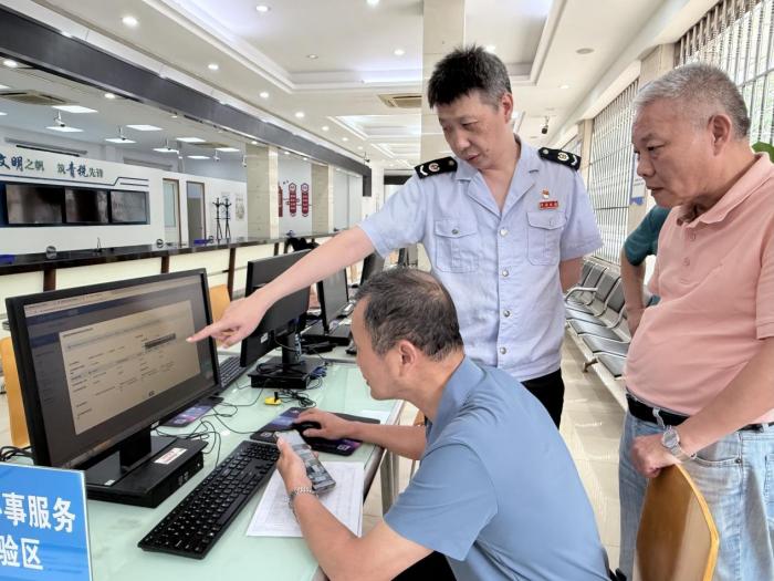 青浦区税务局开展新版增值税申报表现场辅导